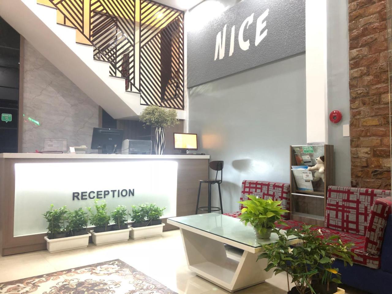 Nice Hue Hotel Exterior photo